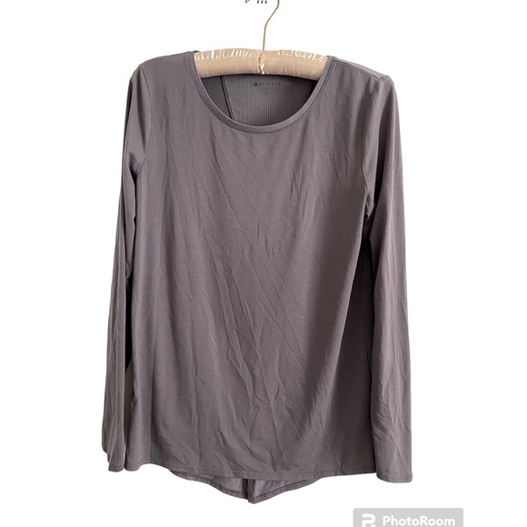 Athleta  Flagstone Gray Essence semi fit split back long sleeve tee sz S - Picture 1 of 6
